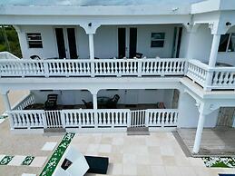 New Condo with Sea View