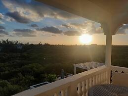 New Condo with Sea View