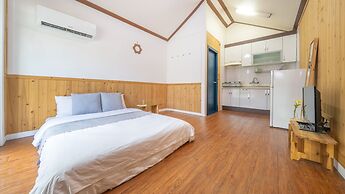 Taean Dalbam pet Pension