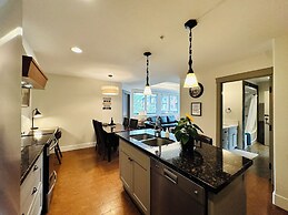 Solara Corner Suite-Pool & Hot Tub & Spa