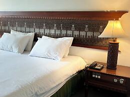 Royal Mekong Riverside Hotel