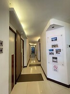 The Center Suites Cebu