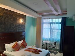 MAZOLA DIAMOND HOTEL