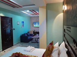 MAZOLA DIAMOND HOTEL