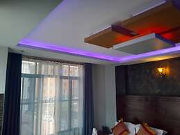 MAZOLA DIAMOND HOTEL