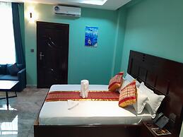 MAZOLA DIAMOND HOTEL