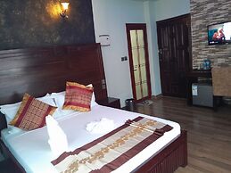 MAZOLA DIAMOND HOTEL