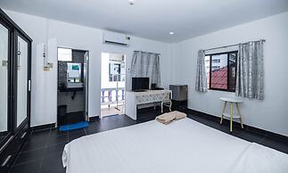 Belle Cose Guest House Phuket