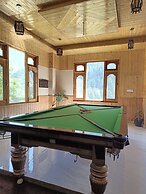 Majestic Mountain Bhaiji Guest House