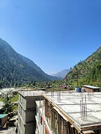Majestic Mountain Bhaiji Guest House