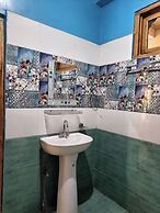 Majestic Mountain Bhaiji Guest House