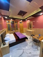 Majestic Mountain Bhaiji Guest House