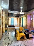 Majestic Mountain Bhaiji Guest House