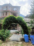 Majestic Mountain Bhaiji Guest House