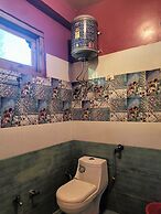 Majestic Mountain Bhaiji Guest House