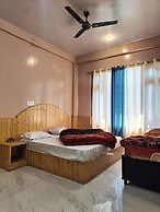 Majestic Mountain Bhaiji Guest House