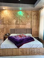 Majestic Mountain Bhaiji Guest House