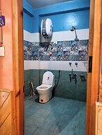 Majestic Mountain Bhaiji Guest House