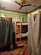 Majestic Mountain Bhaiji Guest House