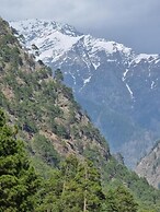 Majestic Mountain Bhaiji Guest House