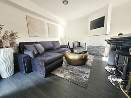 Justaura Retreat Branston