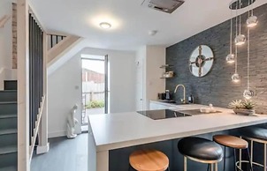 Justaura Retreat Branston