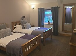 The Little Crown Inn