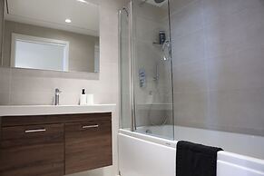 Luxury High Floor Suite Mercury Towers