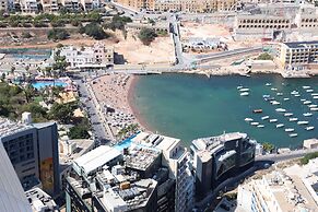 Luxury High Floor Suite Mercury Towers