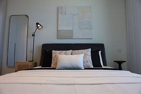 Luxury High Floor Suite Mercury Towers