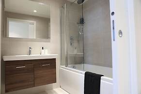 Luxury High Floor Suite Mercury Towers