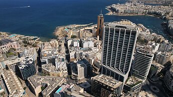 Luxury High Floor Suite Mercury Towers