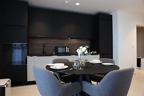 Luxury High Floor Suite Mercury Towers