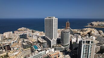 Luxury High Floor Suite Mercury Towers