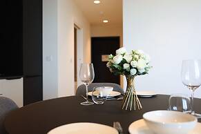 Luxury High Floor Suite Mercury Towers