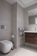 Luxury High Floor Suite Mercury Towers