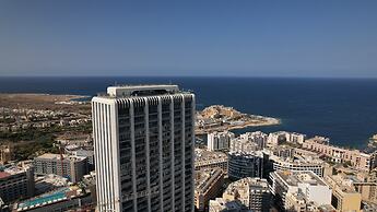 Luxury High Floor Suite Mercury Towers