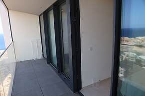 Luxury High Floor Suite Mercury Towers