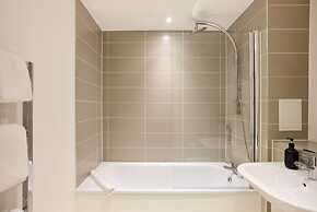 The River Lea Escape - Charming & Bright 2bdr Flat