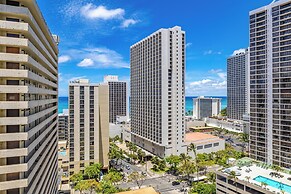 Waikiki Sunset Close to Beach with Parking