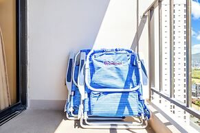 Waikiki Sunset Close to Beach with Parking