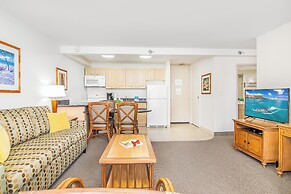 Waikiki Sunset Close to Beach with Parking