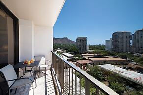 Waikiki Sunset Close to Beach with Parking