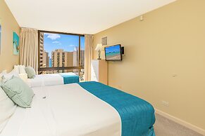 Waikiki Sunset Close to Beach with Parking