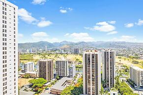 Waikiki Sunset Close to Beach with Parking
