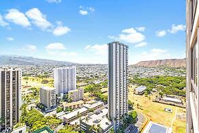 Waikiki Sunset Close to Beach with Parking