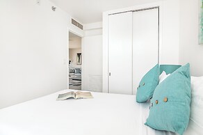 Diamond Head View with King Bed and Double Bed and Parking