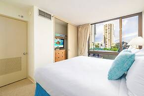 Diamond Head View with King Bed and Double Bed and Parking