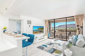 Diamond Head View with King Bed and Double Bed and Parking