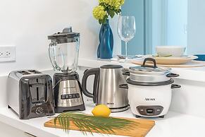 Diamond Head View with King Bed and Double Bed and Parking